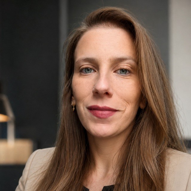 Retrato de Giuliana Vitorino, fundadora da GV Corretora de Seguros